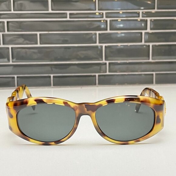 GIANNI VERSACE Vintage 1996 Light Brown Tortoise Frame Sunglasses Gold Medusa MO main image 16